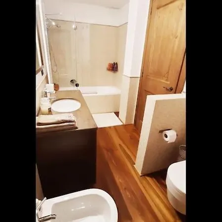 3bdrm Luxury Magic Flat Near Cortina With Garage דירה