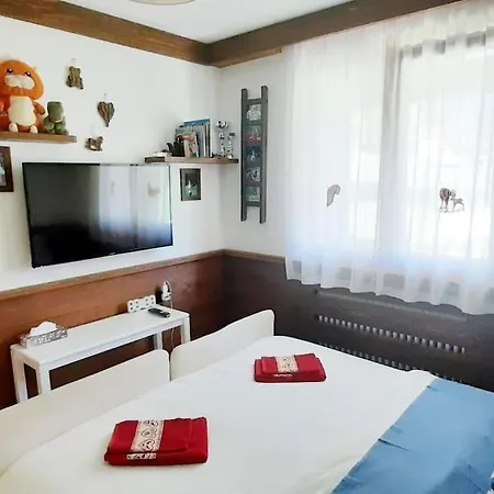 3bdrm Luxury Magic Flat Near Cortina With Garage