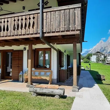 דירה 3bdrm Luxury Magic Flat Near Cortina With Garage